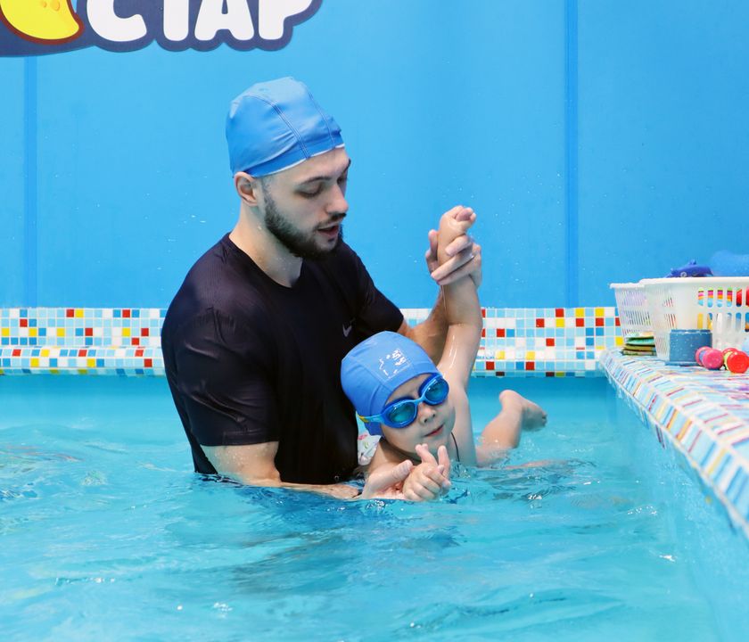Детский бассейн грудничкового и раннего плавания в Новой Охте (2 мес - 7 лет)
